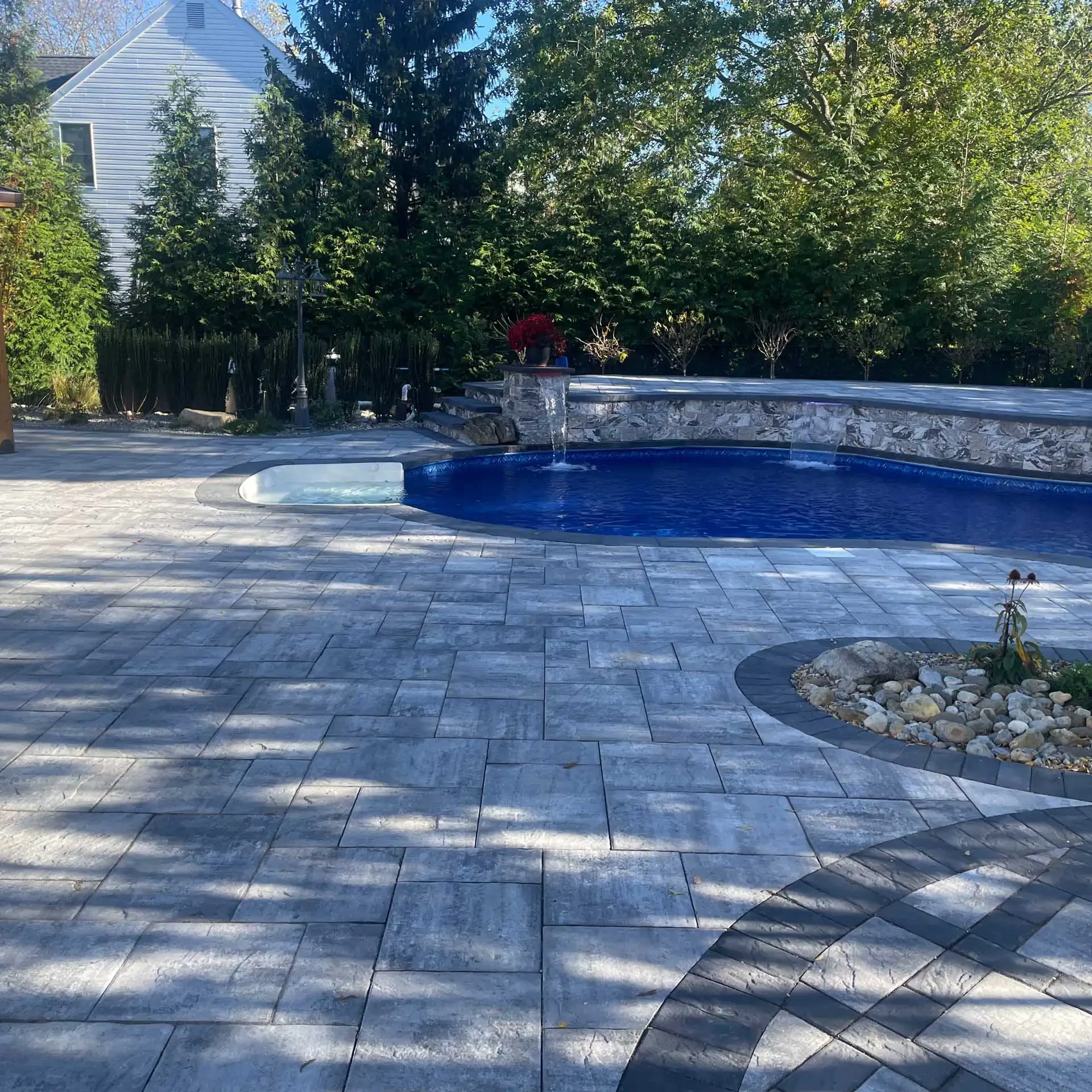 Manalapan Township, NJ Pool Builders